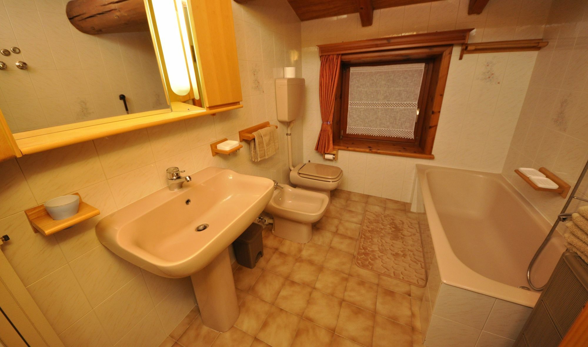 Appartamento Valeriano By Livigno Accomodation Exteriör bild